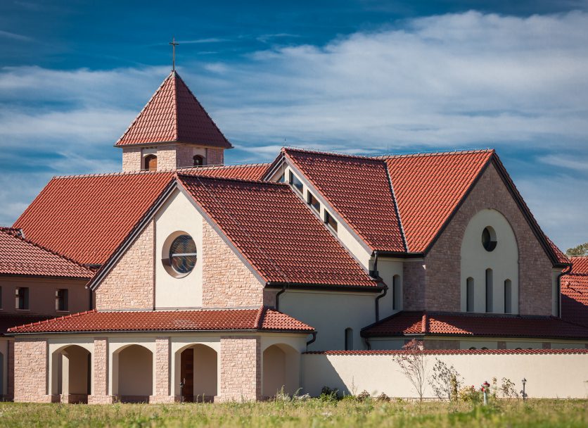 Památkově chráněné stavby a kláštery